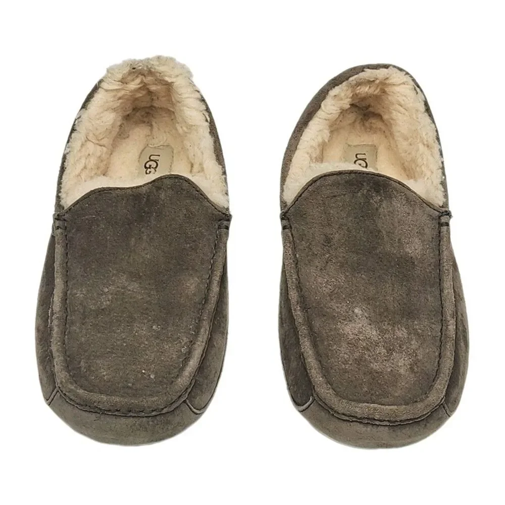 UGG Moccasin Slippers Brown Suede Sheepskin Men Size 9 Shoe F20017G 5775